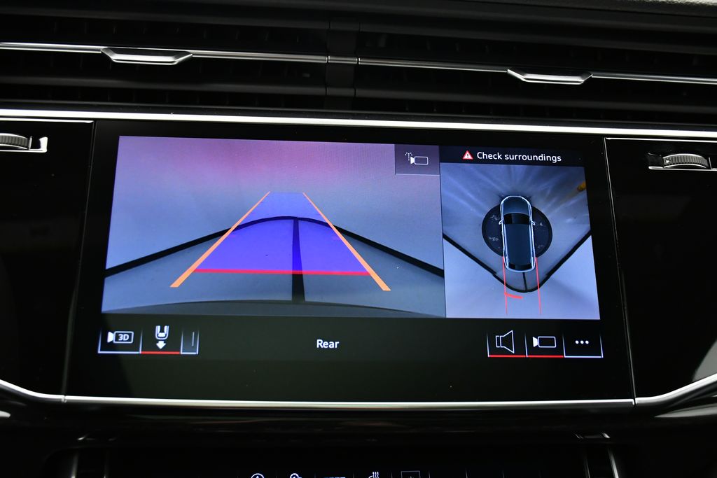 Thumbnail: 2026 Audi Q8 - 27