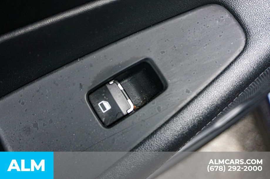 Used 2019 Blue Hyundai SE image 47