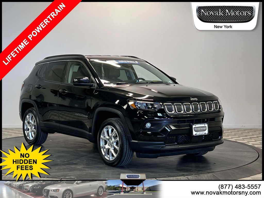 2022 Jeep Compass Latitude Lux 4WD