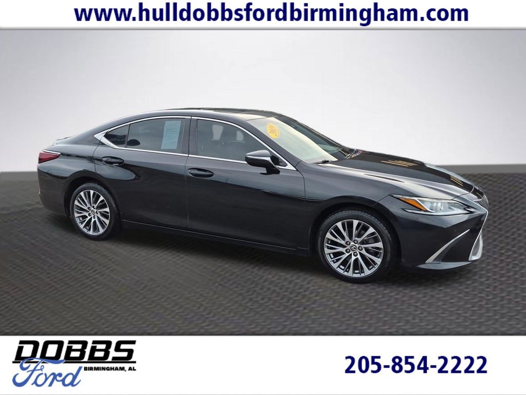 Black (Caviar) 2019 Lexus ES Sedan Front-Wheel Drive 8-Speed Automatic