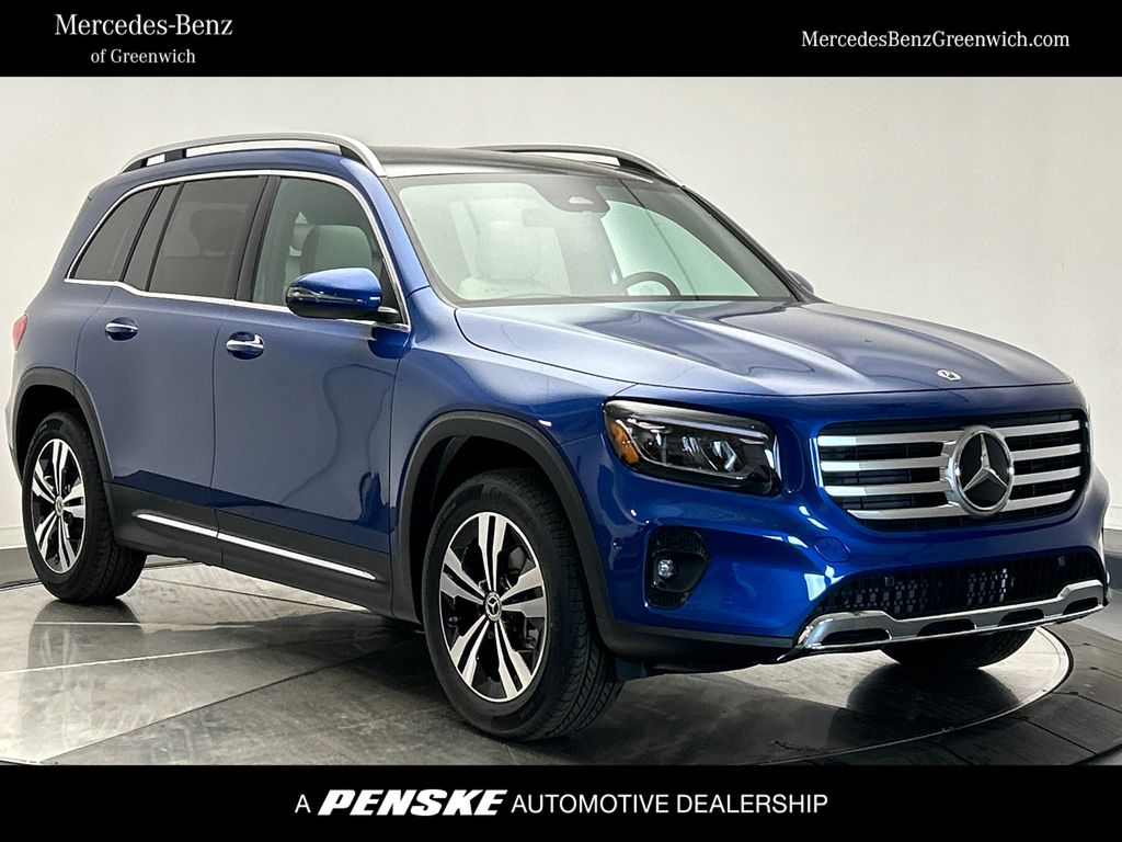 2025 Mercedes-Benz GLB 250 Hero Image