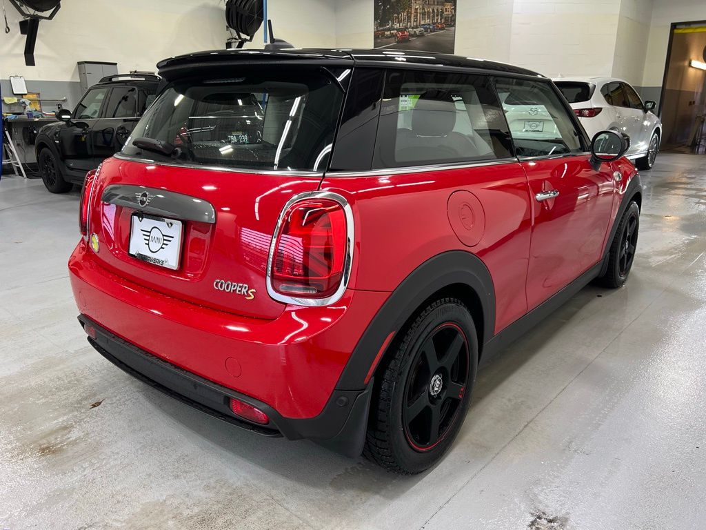 2021 MINI Cooper SE 6