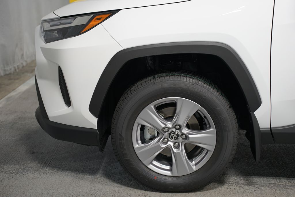 Thumbnail: 2025 Toyota RAV4 - 5