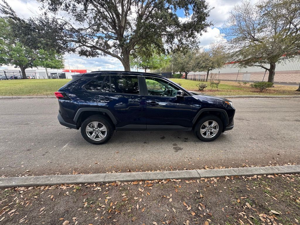 2023 Toyota RAV4 XLE 6