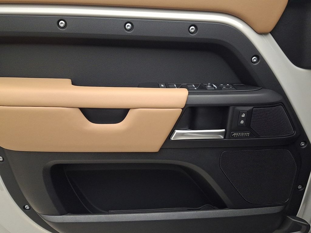 Thumbnail: 2026 Land Rover Defender - 8