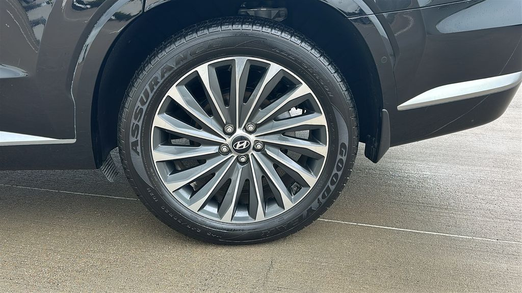 2023 Hyundai Palisade Calligraphy Black at Gullo Toyota