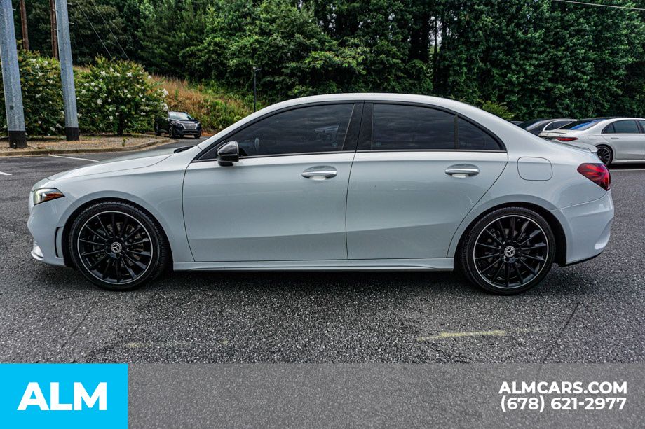 Used 2019 White Mercedes-Benz A 220 image 7