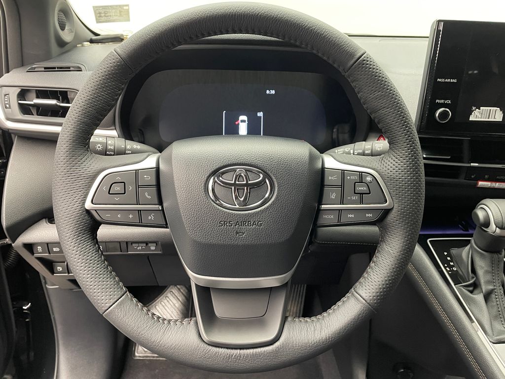 Thumbnail: 2026 Toyota Sienna - 21