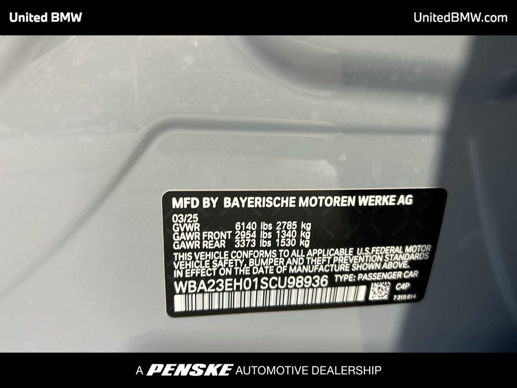 Thumbnail: 2025 BMW 7 Series - 24