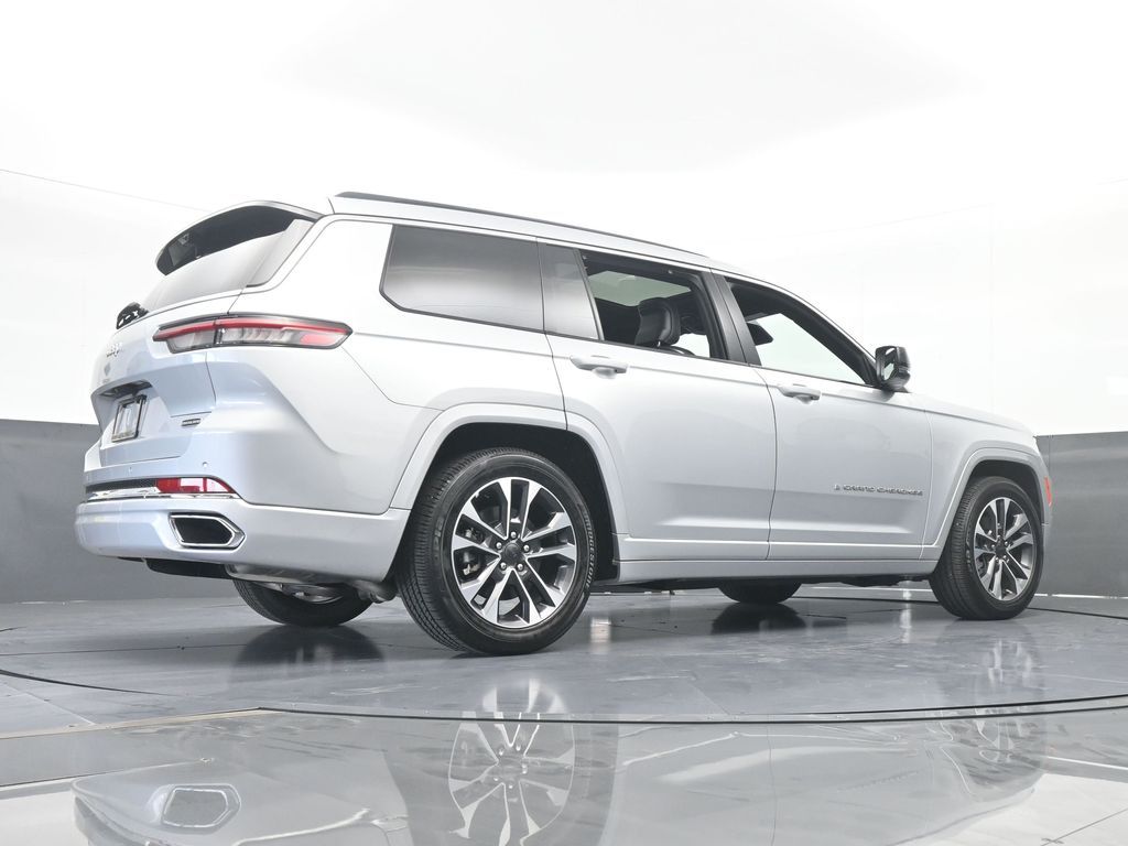 Used 2024 Silver Zynith Jeep Overland image 72