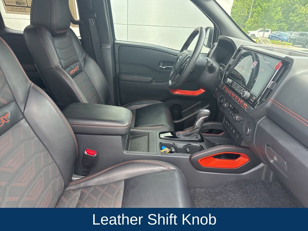 2025 Nissan Frontier Crew Cab PRO-4X 4x4