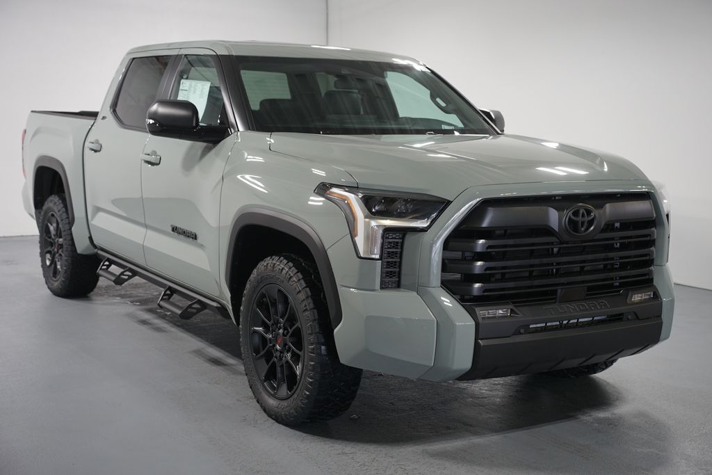 Thumbnail: 2025 Toyota Tundra - 3