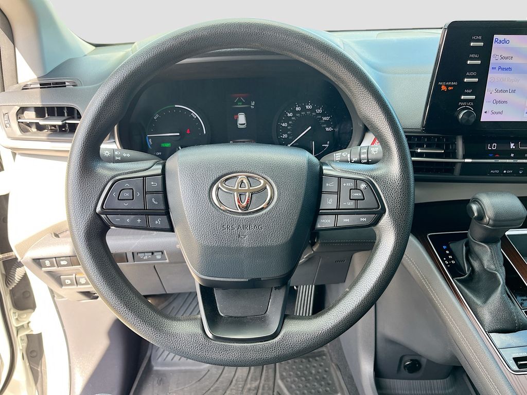 Used 2023 White Toyota LE image 11
