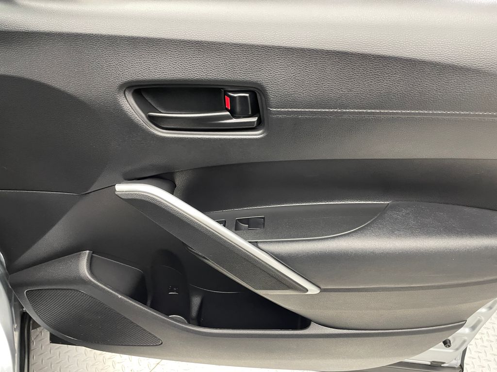 Thumbnail: 2023 Toyota Corolla Cross - 18