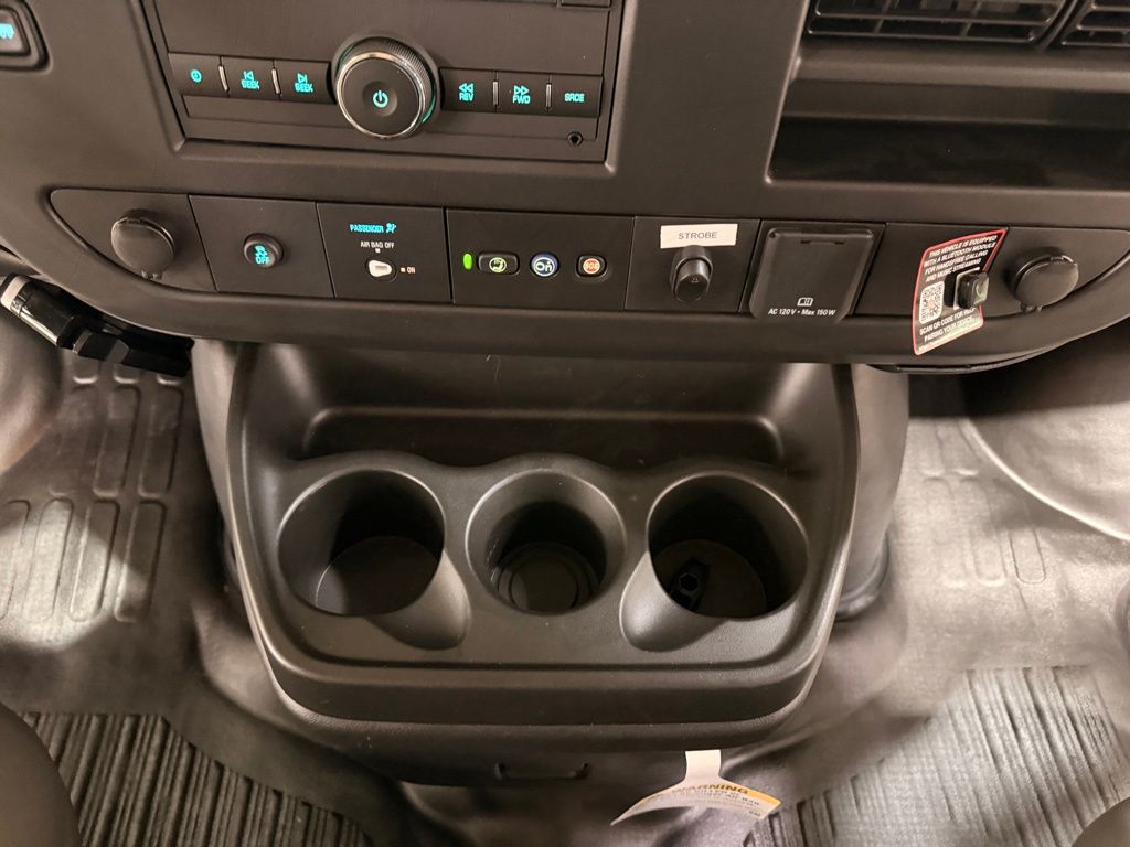2025 Chevrolet Express 3500 Work Van