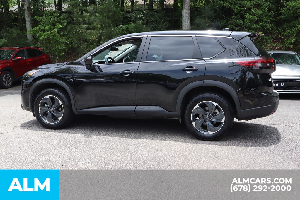 Used 2025 Black Nissan SV image 9