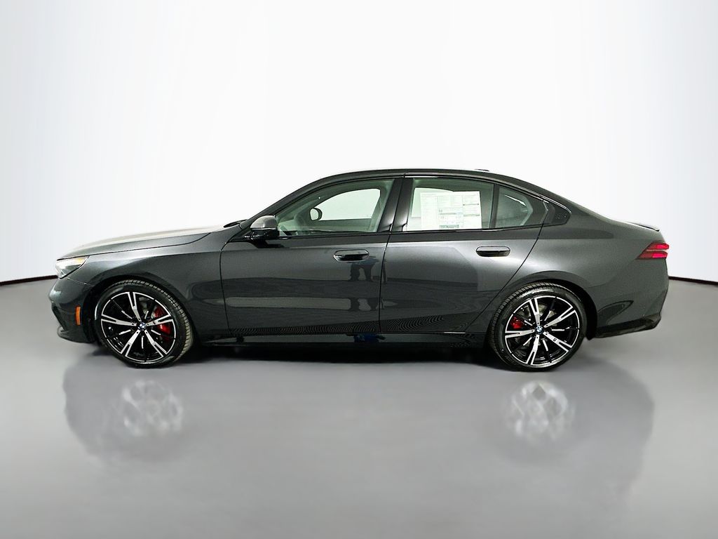 Thumbnail: 2027 BMW 5 Series - 8
