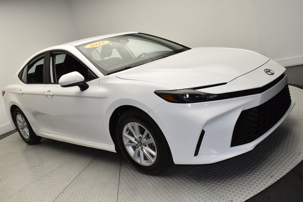 Thumbnail: 2025 Toyota Camry - 3