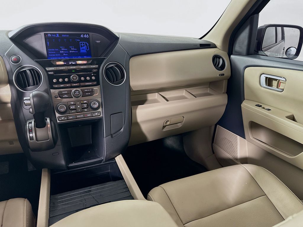 Thumbnail: 2014 Honda Pilot - 23