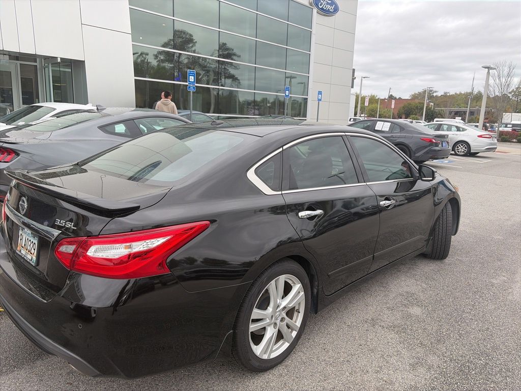 2017 Nissan Altima 3.5 SL