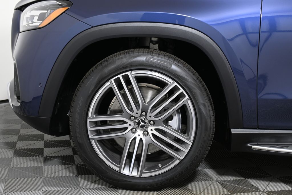 Thumbnail: 2026 Mercedes-Benz GLS - 23