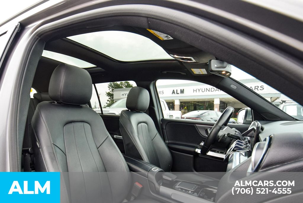 2021 Mercedes Benz GLB 250 4MATIC photo 23