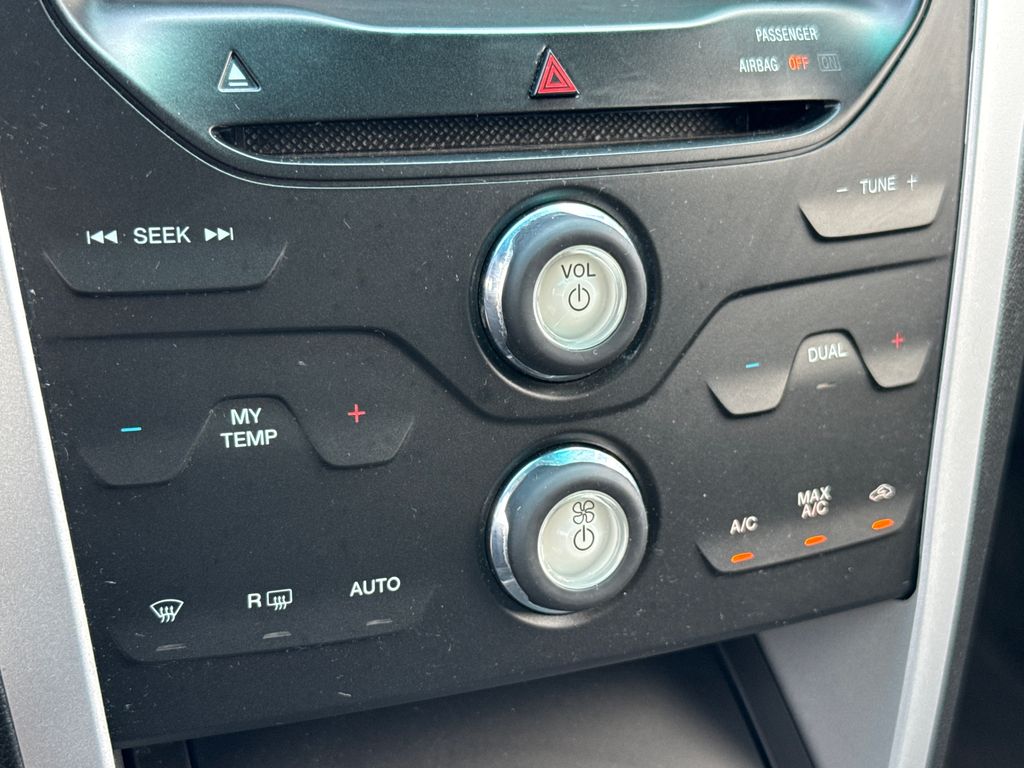 Used 2015 White Ford XLT image 21