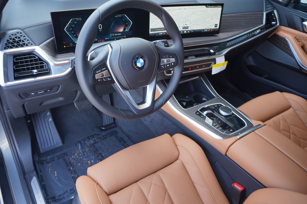 2025 BMW X5 sDrive40i 12