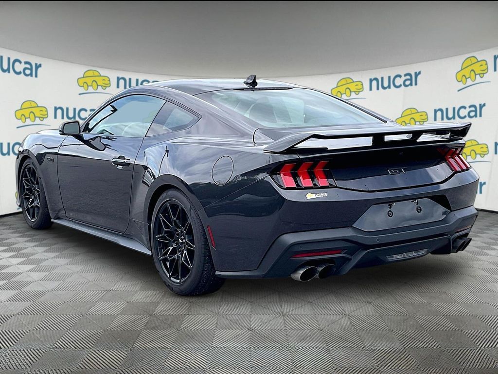 2024 Ford Mustang — photo 4