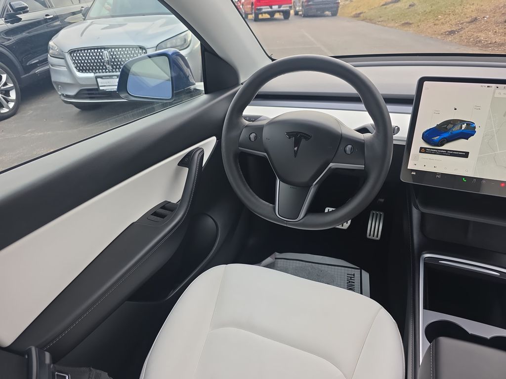 Used 2022 Blue Tesla Performance image 19