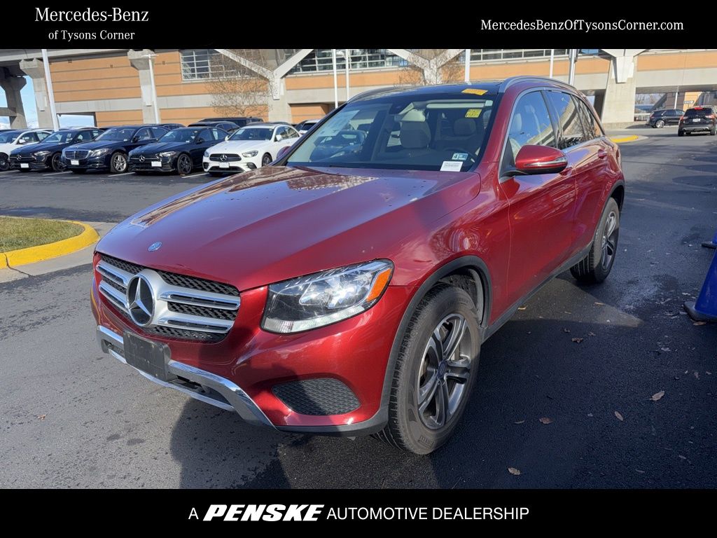 2017 Mercedes-Benz GLC 300 -
                  Vienna, VA