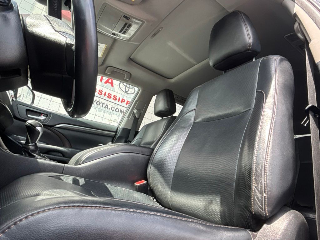 Used 2019 Toyota Highlander SUV