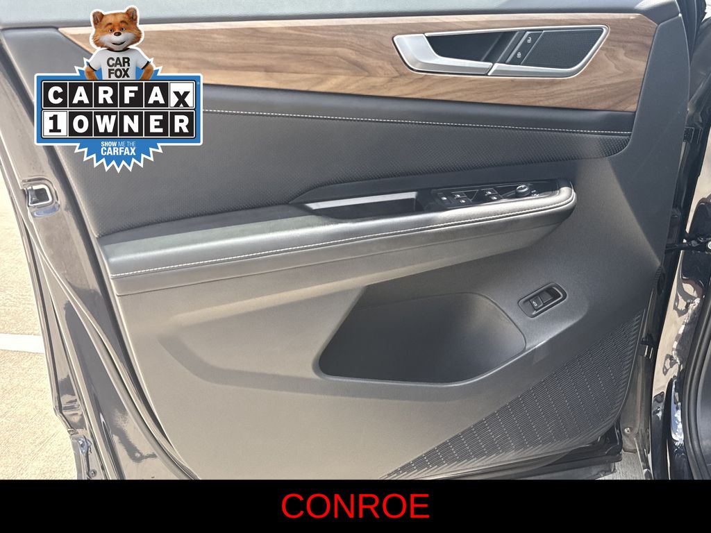 2024 Volkswagen Atlas 2.0T SE w/Technology Black at Cook Ford