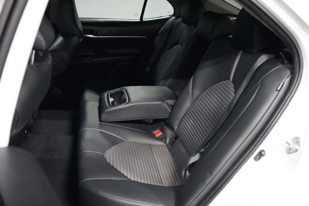 2022 Toyota Camry SE 27
