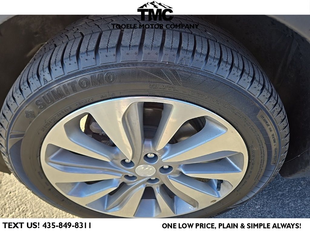 Used 2020 Blue Buick Preferred image 6