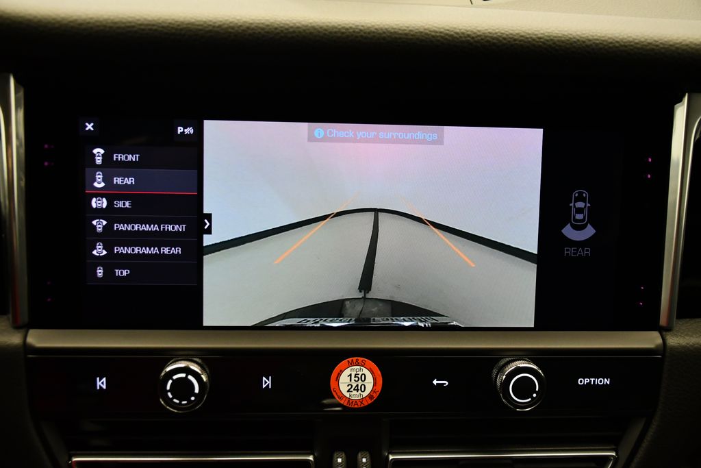 Thumbnail: 2026 Porsche Macan - 30