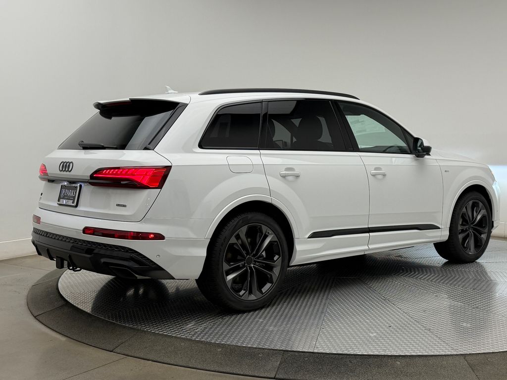 Thumbnail: 2026 Audi Q7 - 8