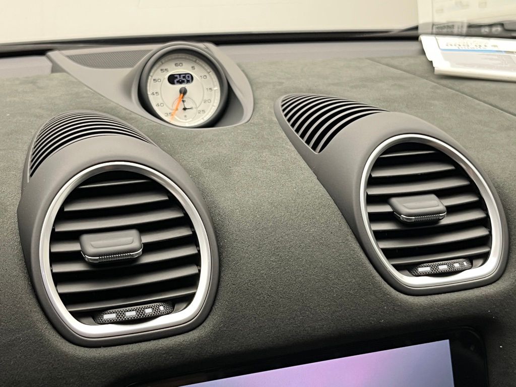 Thumbnail: 2025 Porsche 718 Cayman - 21