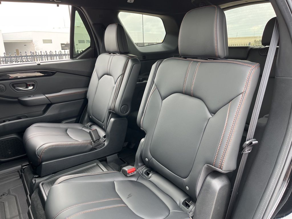 Thumbnail: 2025 Honda Pilot - 29