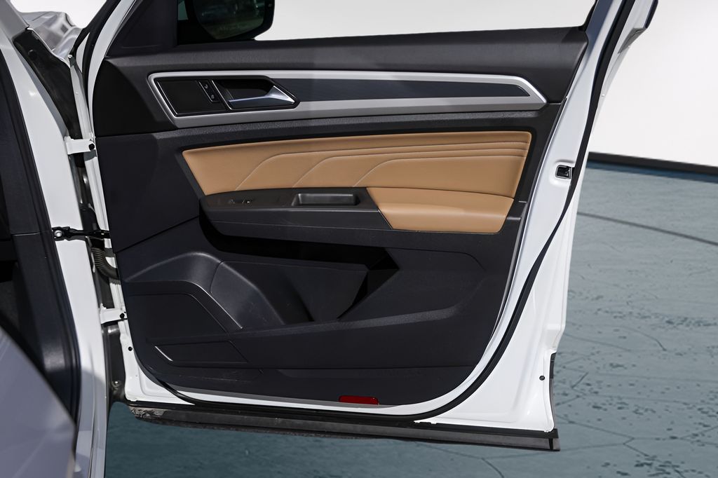 Used Car 2023 Volkswagen Atlas Cross Sport  2.0t Se W/technology For Sale Under $30,000 In Austin, Texas