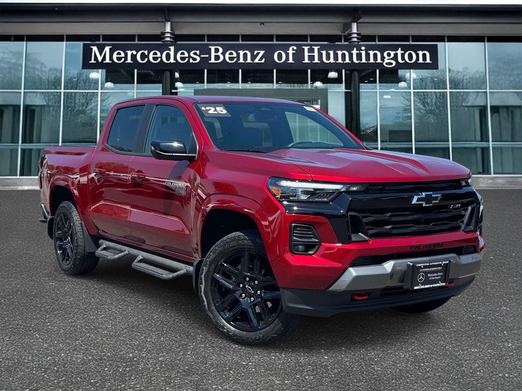 Radiant Red Tintcoat 2025 Chevrolet Colorado Z71 Crew Cab 4WD Pickup Truck Four-Wheel Drive 8-Speed Automatic