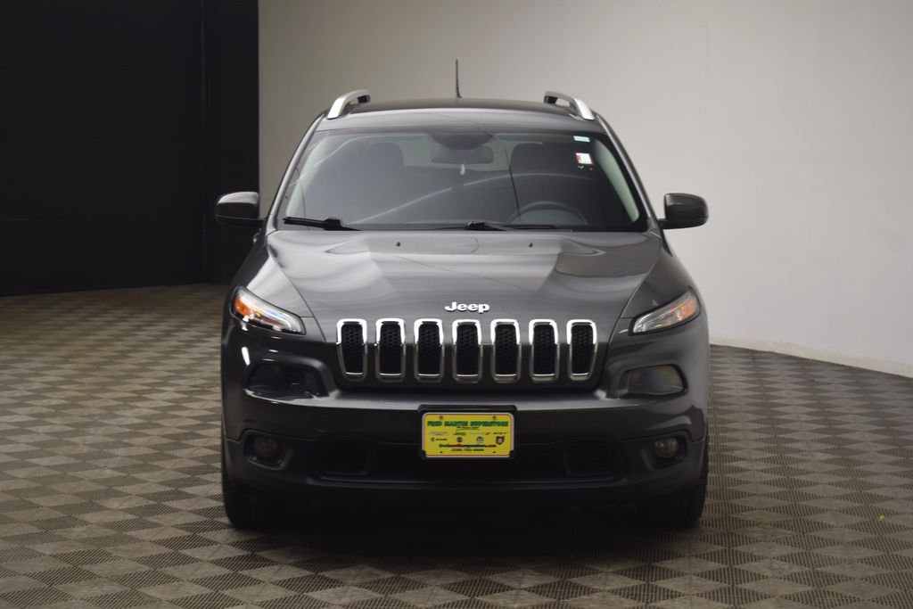 used 2014 Jeep Cherokee car, priced at $7,900
