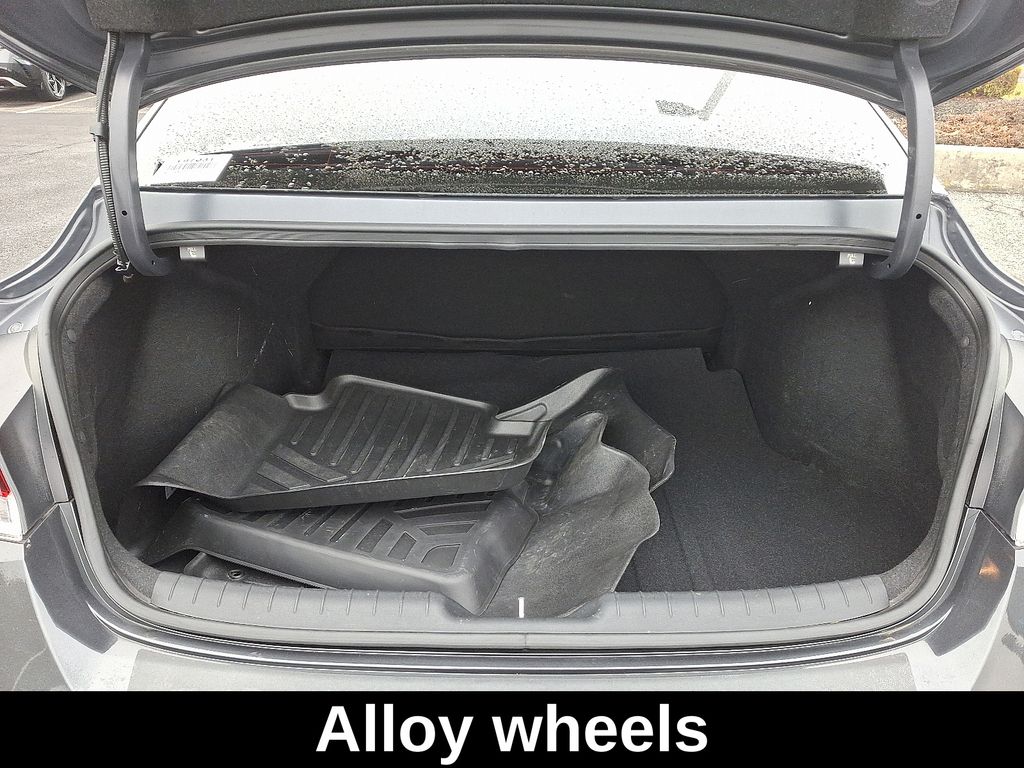 Thumbnail: 2023 Hyundai Elantra - 30