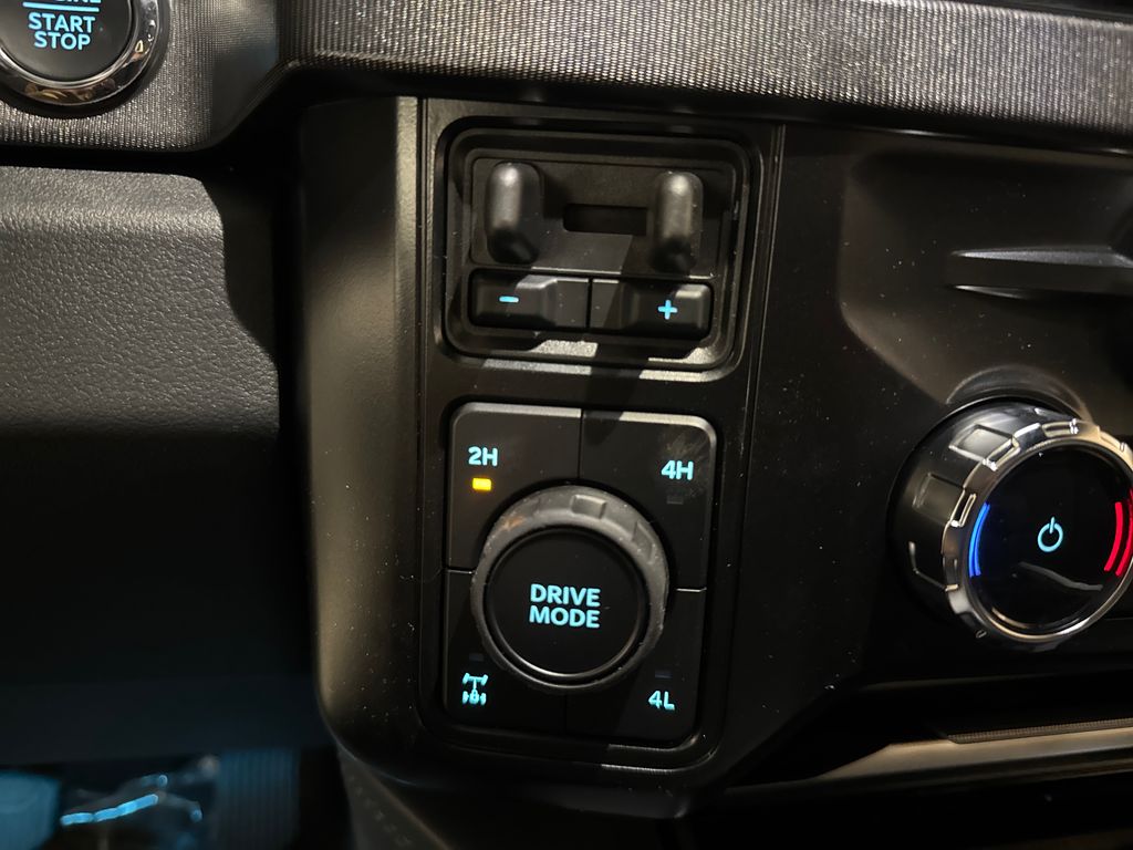 New 2026 Black Ford Platinum image 28