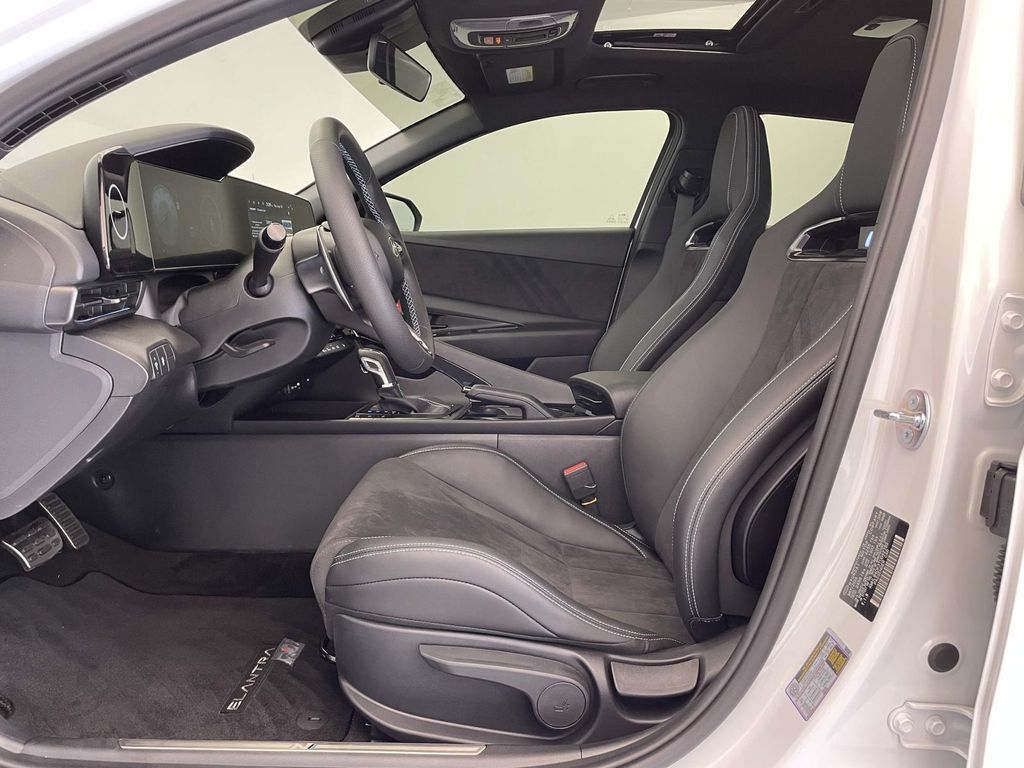2026 Hyundai Elantra N Base - 4