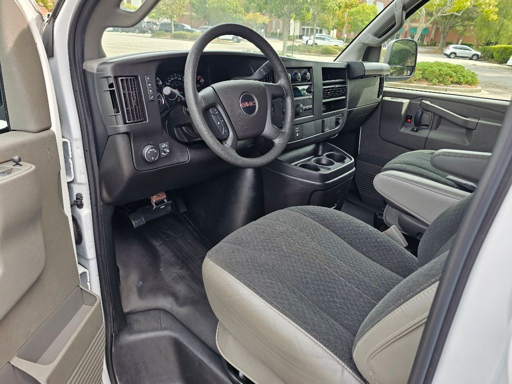 2022 GMC Savana 2500 Work Van 11