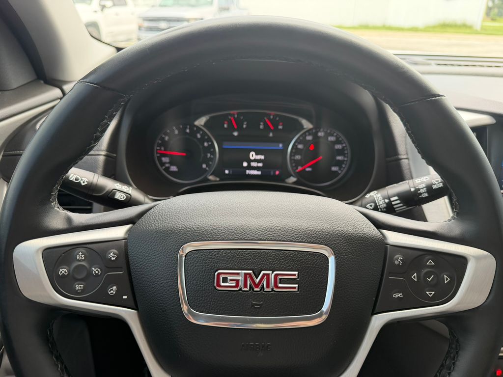 Used 2024 GMC Terrain SUV