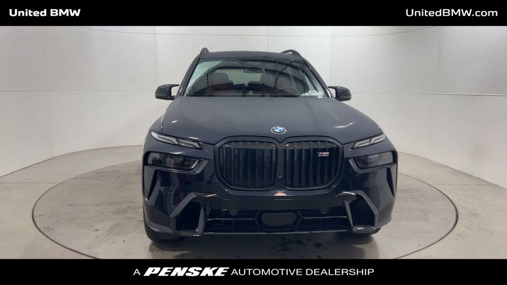 2025 BMW X7 M60i 3