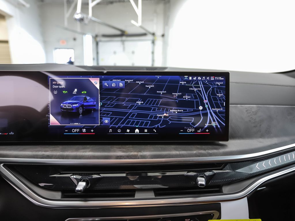 Thumbnail: 2026 BMW X6 - 15