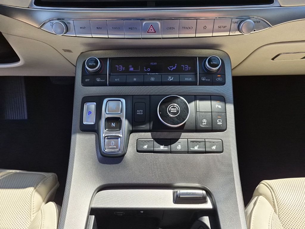 Used Car 2020 Hyundai Palisade  Limited For Sale Under $30,000 In Austin, Texas